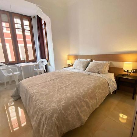 Valencia Cerca Al Puerto Shared Apartment Kültér fotó