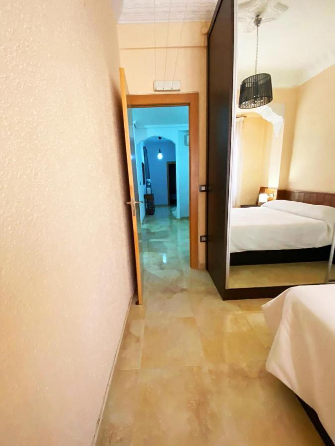 Valencia Cerca Al Puerto Shared Apartment Kültér fotó